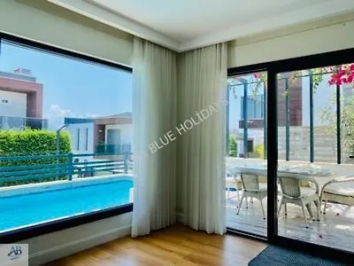 Kusadasinda Muhtesem Havuzlu Miray A3 Kusadası
